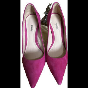 😎🩷Estate Sale Pink Suede Heels Size  5.5 Schultz NWOB